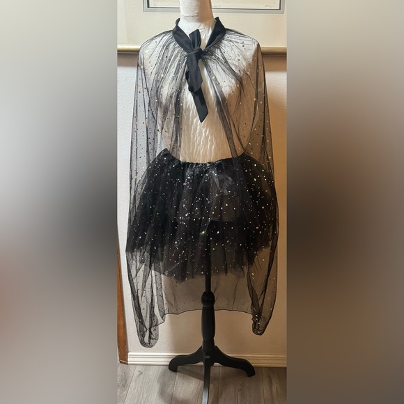 Halloween costume - Picture 1 of 7